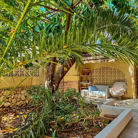 La Amistad En Con Piscina Compartida