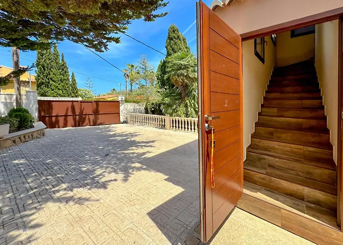 Apartamento La Amistad En Con Piscina Compartida