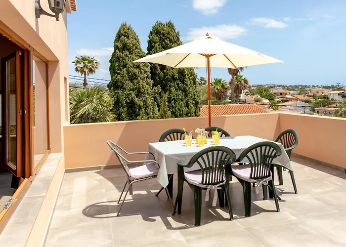 La Amistad En Con Piscina Compartida *