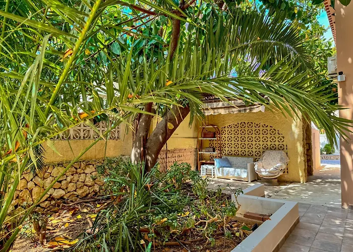 La Amistad En Con Piscina Compartida