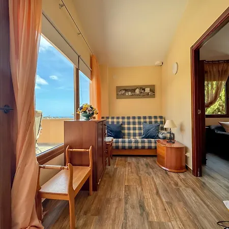 Apartment La Amistad En Con Piscina Compartida *